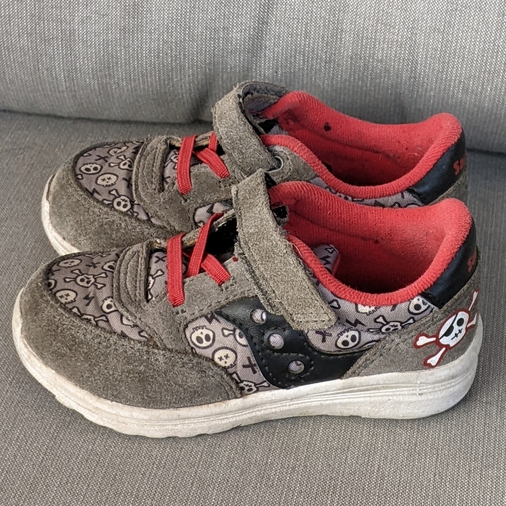 Saucony Jazz Light Pirate Gray Red Sneakers size 7 toddler